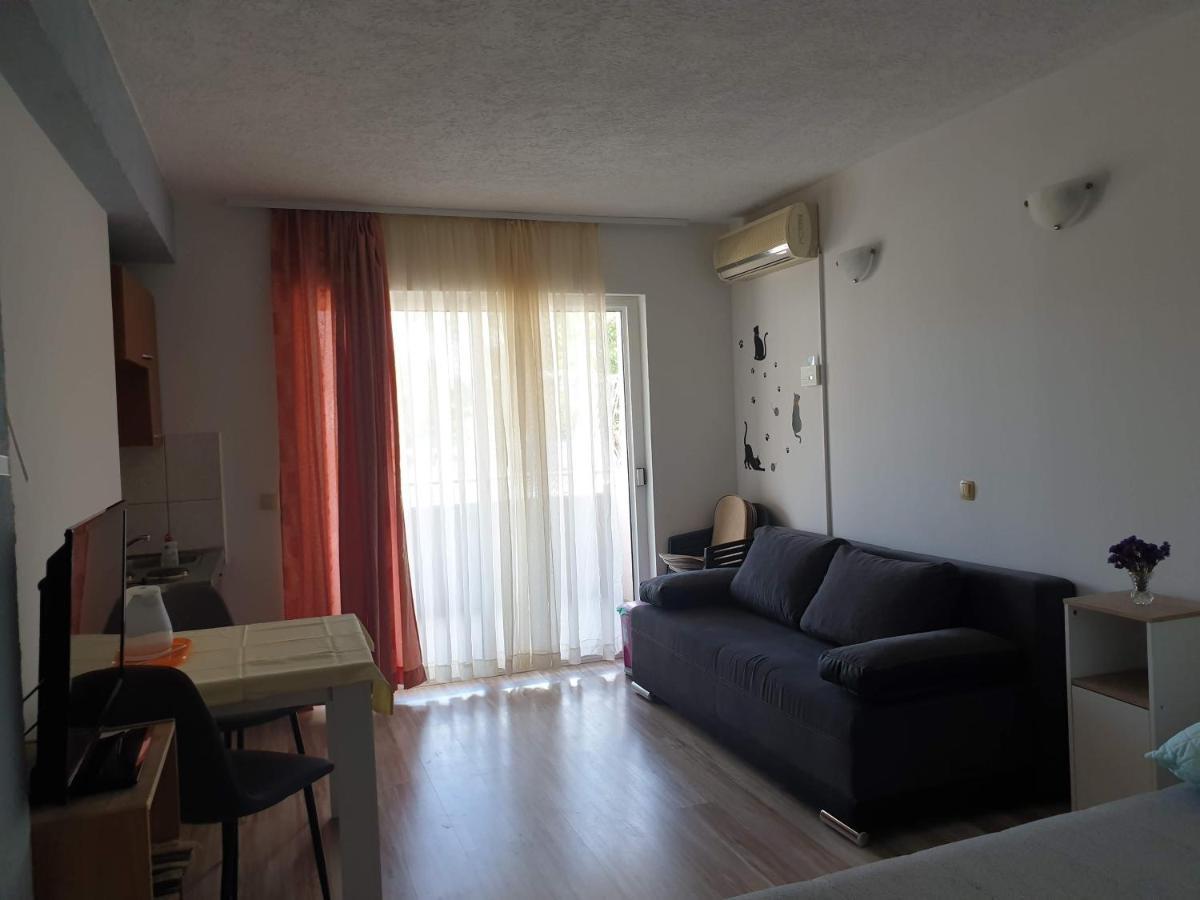 Apartment Perica Omiš Esterno foto