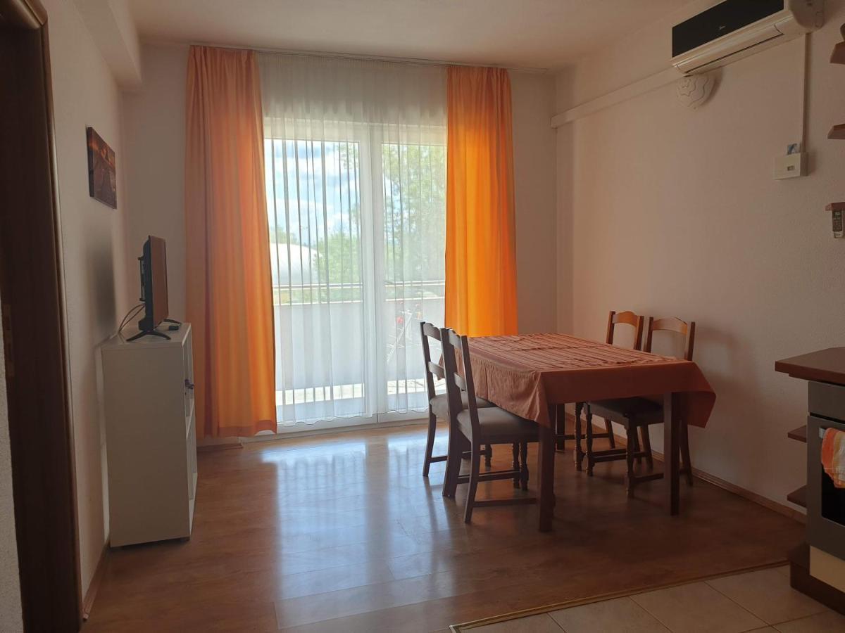 Apartment Perica Omiš Esterno foto