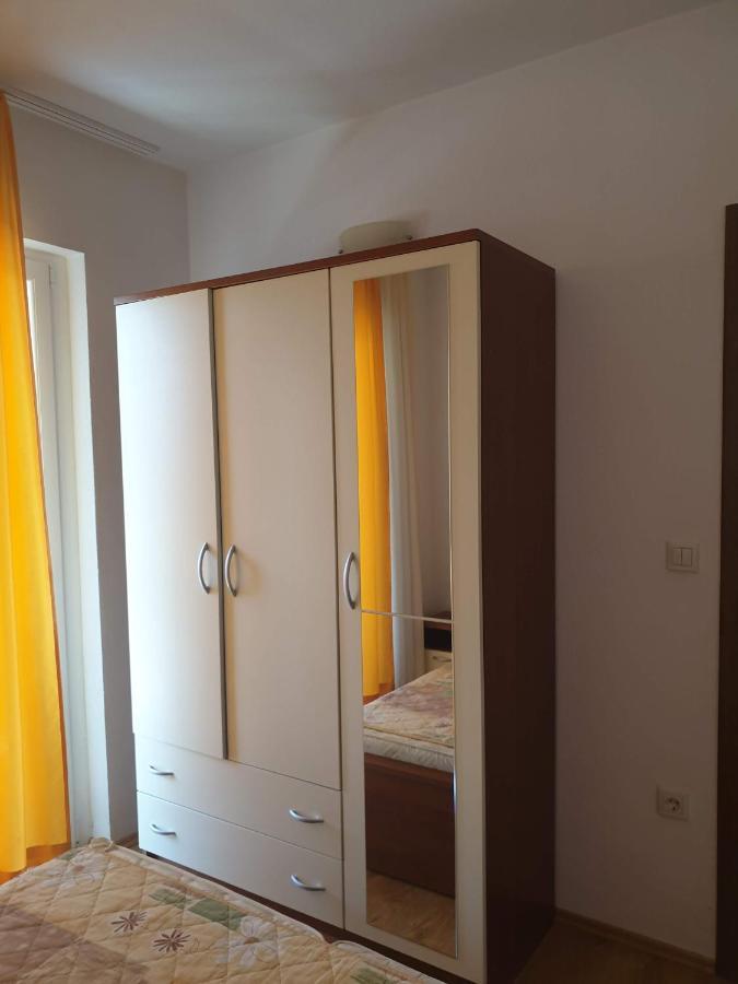 Apartment Perica Omiš Esterno foto