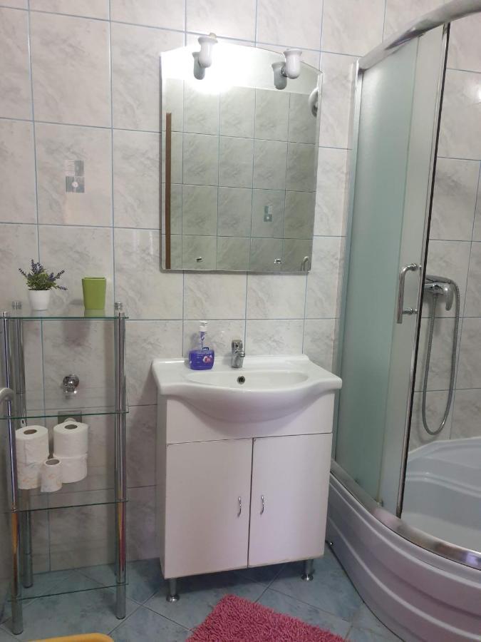 Apartment Perica Omiš Esterno foto