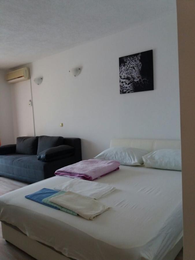 Apartment Perica Omiš Esterno foto