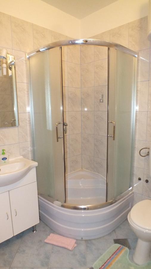 Apartment Perica Omiš Esterno foto