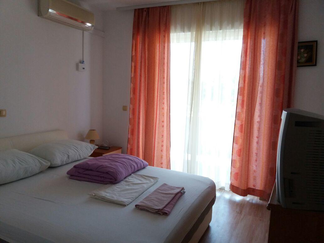 Apartment Perica Omiš Esterno foto